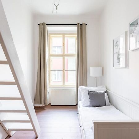 Budget Reznicka Apartment Praga Exterior foto